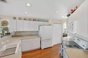 16419 Sapphire Pl, Weston, FL 33331 - Photo 11