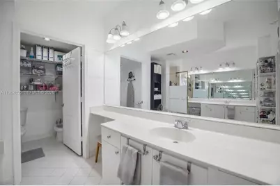 10720 NW 66th St #202, Doral, FL 33178 - Photo 43