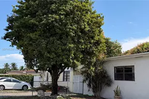 250 E 60th St, Hialeah, FL 33013 - Photo 37