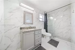 1040 SW 66th Ave, Pembroke Pines, FL 33023 - Photo 23