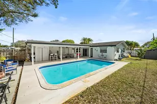 1040 SW 66th Ave, Pembroke Pines, FL 33023 - Photo 33