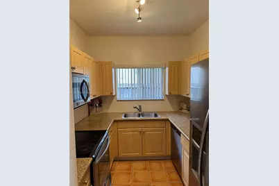 3520 NE 3rd Dr, Homestead, FL 33033 - Photo 3