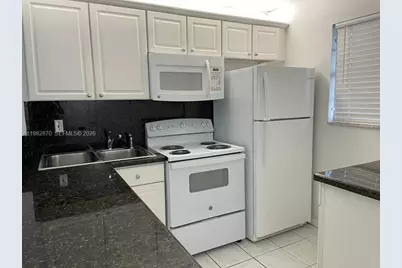 220 SW 9th Ave #417, Hallandale Beach, FL 33009 - Photo 3