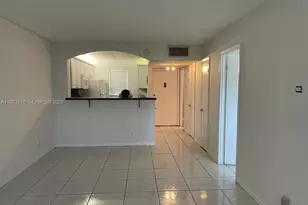 220 SW 9th Ave, Hallandale Beach, FL 33009 - Photo 13