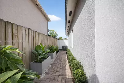 22547 SW 102nd Path, Cutler Bay, FL 33190 - Photo 25