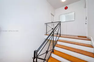 830 Euclid Ave, Miami Beach, FL 33139 - Photo 9