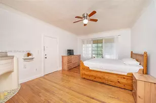 830 Euclid Ave, Miami Beach, FL 33139 - Photo 3