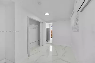 250 NW 34th Ave, Miami, FL 33125 - Photo 7