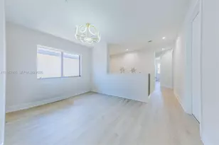 4315 NW 81st Ct, Doral, FL 33166 - Photo 9