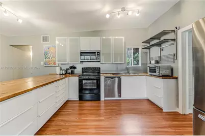 12955 NE 11th Ave, North Miami, FL 33161 - Photo 11