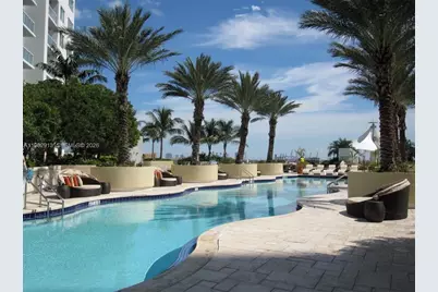 244 Biscayne Blvd #3305, Miami, FL 33132 - Photo 1