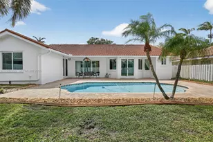 1583 NW 182nd Way, Pembroke Pines, FL 33029 - Photo 41