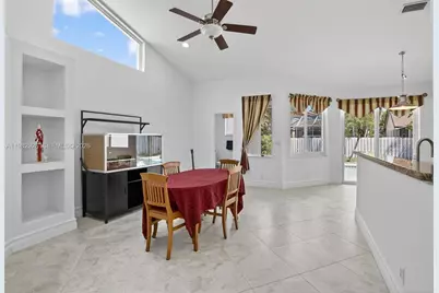 1583 NW 182nd Way, Pembroke Pines, FL 33029 - Photo 17