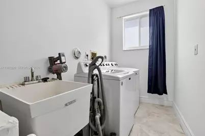 1583 NW 182nd Way, Pembroke Pines, FL 33029 - Photo 33