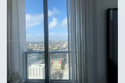 151 SE 1 St #PH 10, Miami, FL 33131 - Photo 13