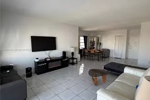 500 Bayview Dr, Sunny Isles Beach, FL 33160 - Photo 17