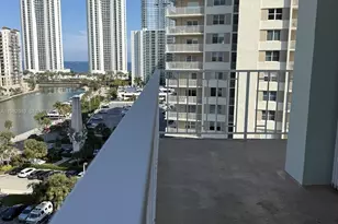 500 Bayview Dr, Sunny Isles Beach, FL 33160 - Photo 3