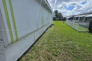 5415 NW 49th Terrace, Tamarac, FL 33319 - Photo 3