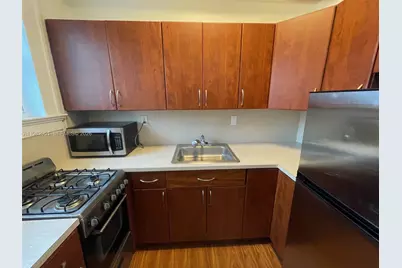 1611 Michigan Ave #15, Miami Beach, FL 33139 - Photo 3