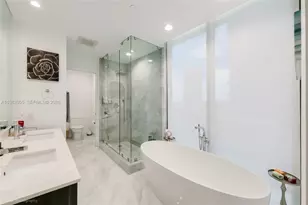480 NE 31st St, Miami, FL 33137 - Photo 9