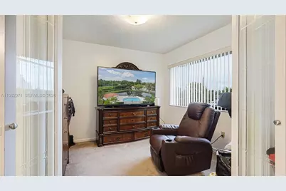 11524 Terra Bella Blvd, Plantation, FL 33325 - Photo 15