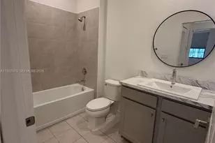 711 SW 11th St, Florida City, FL 33034 - Photo 15