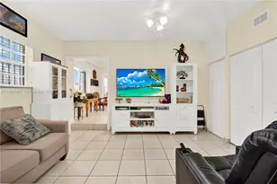 560 NW 57th Ct, Miami, FL 33126 - Photo 11