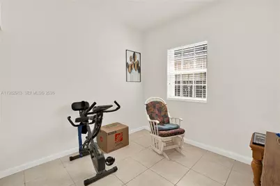 560 NW 57th Ct, Miami, FL 33126 - Photo 19