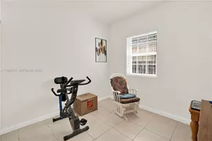 560 NW 57th Ct, Miami, FL 33126 - Photo 19