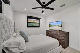 915 NW 7th St, Dania Beach, FL 33004 - Photo 19