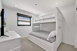 915 NW 7th St, Dania Beach, FL 33004 - Photo 23