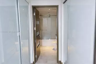 701 Brickell Key Dr. #1611, Miami, FL 33131 - Photo 15