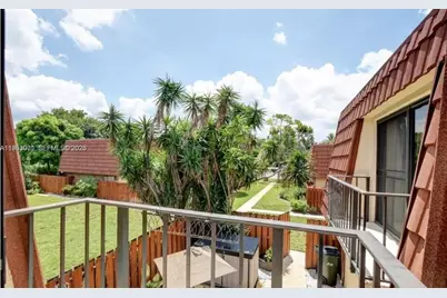 3103 Spanish Wells Dr #2A, Delray Beach, FL 33445 - Photo 1