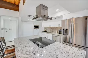 10462 SW 78th St, Miami, FL 33173 - Photo 7