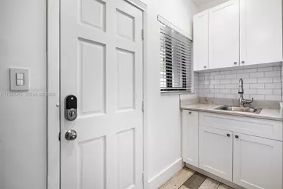 180 SW 63rd Ave, Miami, FL 33144 - Photo 3