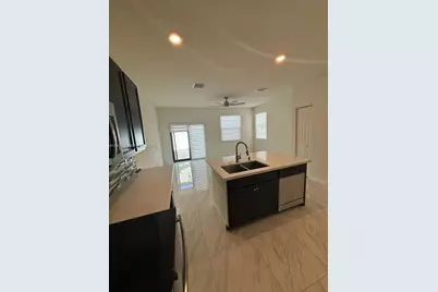 3337 W 105th Ter, Hialeah, FL 33018 - Photo 21