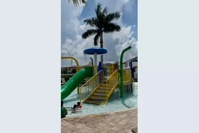3337 W 105th Ter, Hialeah, FL 33018 - Photo 7