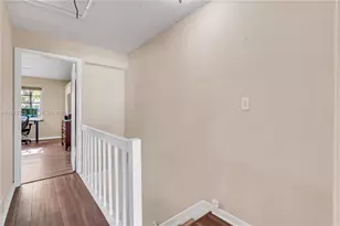 2881 S Cambridge Ln, Cooper City, FL 33026 - Photo 21