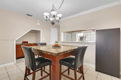 2881 S Cambridge Ln, Cooper City, FL 33026 - Photo 3