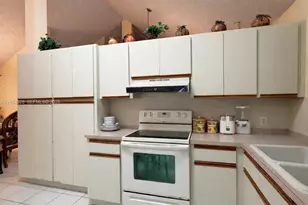 20729 SW 120th Pl, Miami, FL 33177 - Photo 9