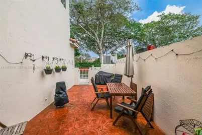 2390 SE 17th Ter, Homestead, FL 33035 - Photo 5