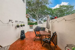 2390 SE 17th Terrace, Homestead, FL 33035 - Photo 5