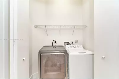 10447 NW 66th St, Doral, FL 33178 - Photo 21