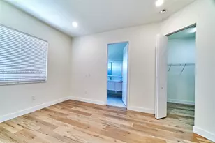 10447 NW 66th St, Doral, FL 33178 - Photo 13