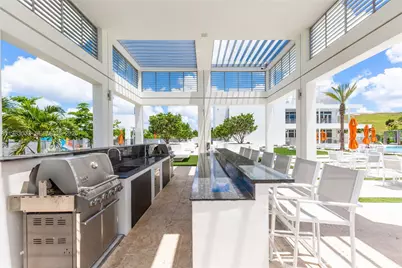 10447 NW 66th St, Doral, FL 33178 - Photo 47