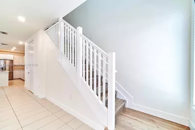 10447 NW 66th St, Doral, FL 33178 - Photo 9