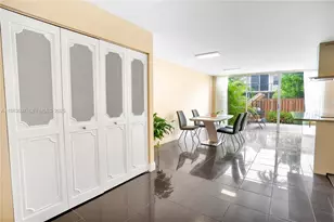 2421 NE 10th St, Hallandale Beach, FL 33009 - Photo 7