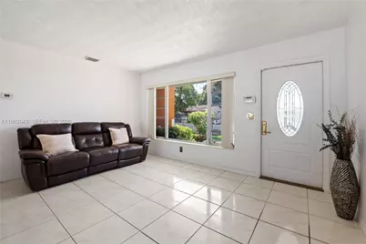 2055 NW 132nd St, Miami, FL 33167 - Photo 9