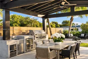 1560 Cleveland Rd, Miami Beach, FL 33141 - Photo 15