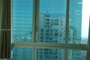 300 S Biscayne, Miami, FL 33131 - Photo 11